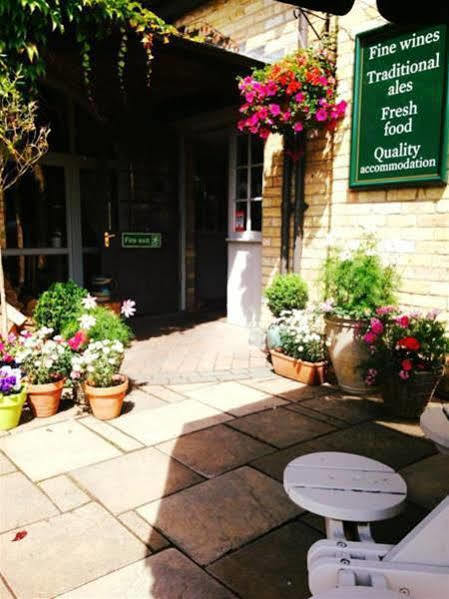 The White Hart Country Inn Fulbourn Екстериор снимка