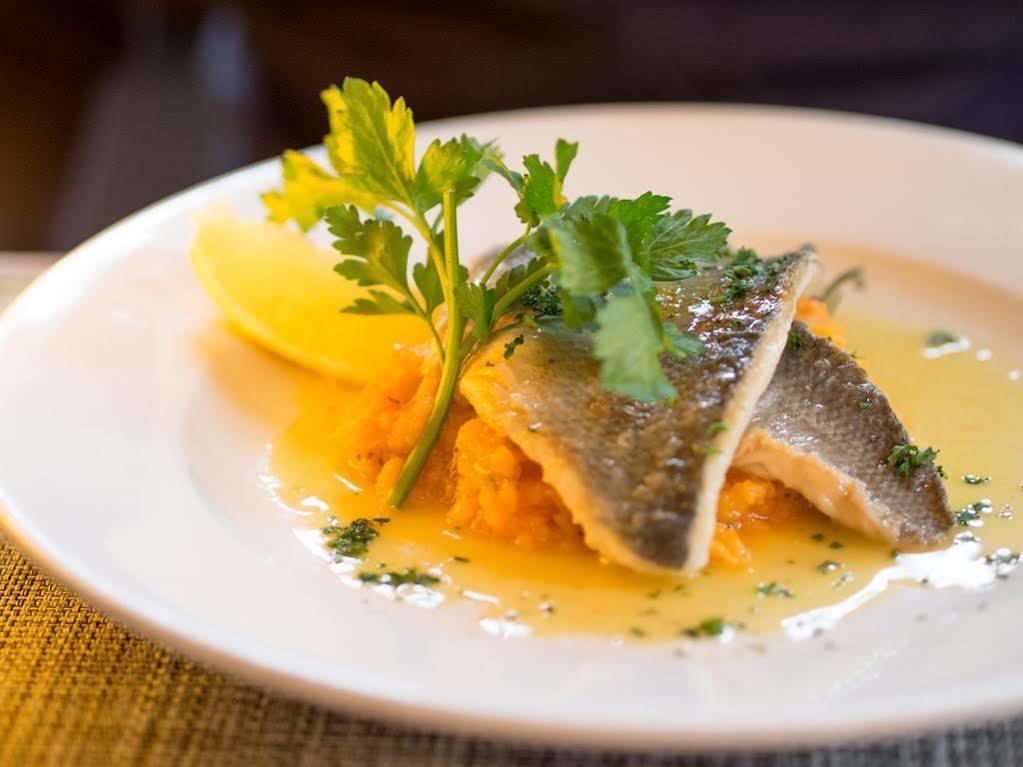 The White Hart Country Inn Fulbourn Екстериор снимка